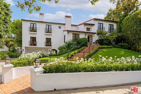 365 Comstock Avenue Los Angeles CA 90024