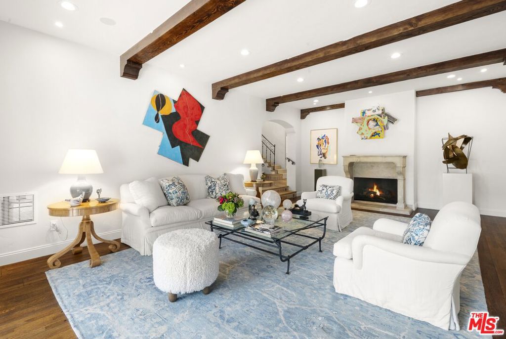 Properties 4 365 Comstock Avenue