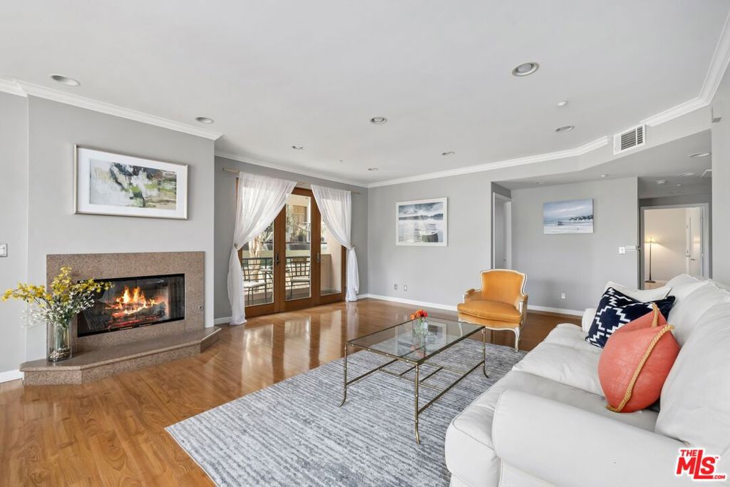 1018 4th Street 203, Santa Monica CA 90403