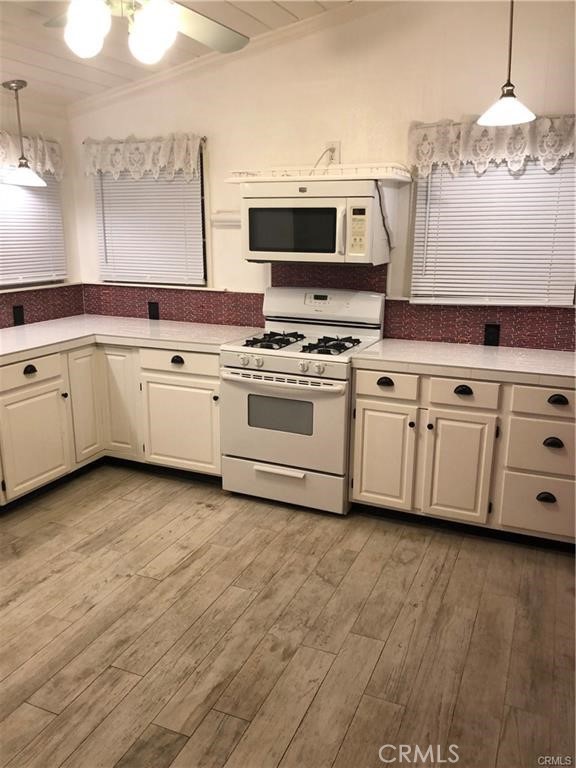 3475 Hillside Avenue