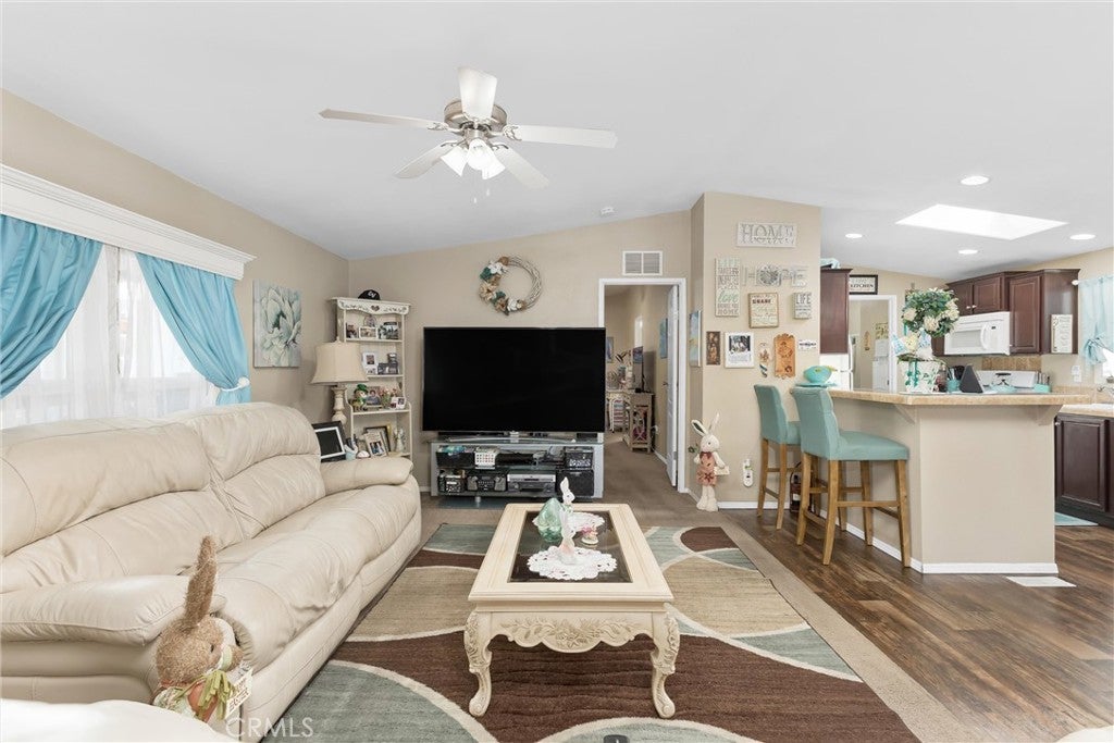 2755 W Arrow Highway 94