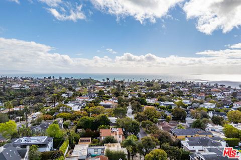 Tiny photo for 785 El Medio Avenue, Pacific Palisades, CA 90272 (MLS # 26654573)