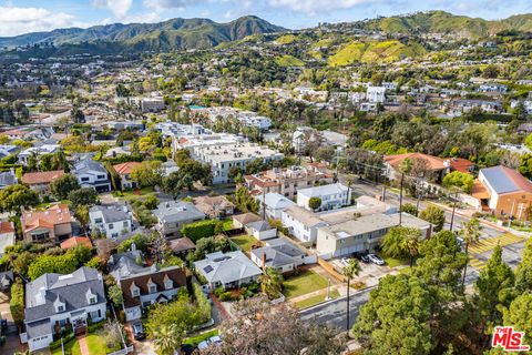 Tiny photo for 785 El Medio Avenue, Pacific Palisades, CA 90272 (MLS # 26654573)