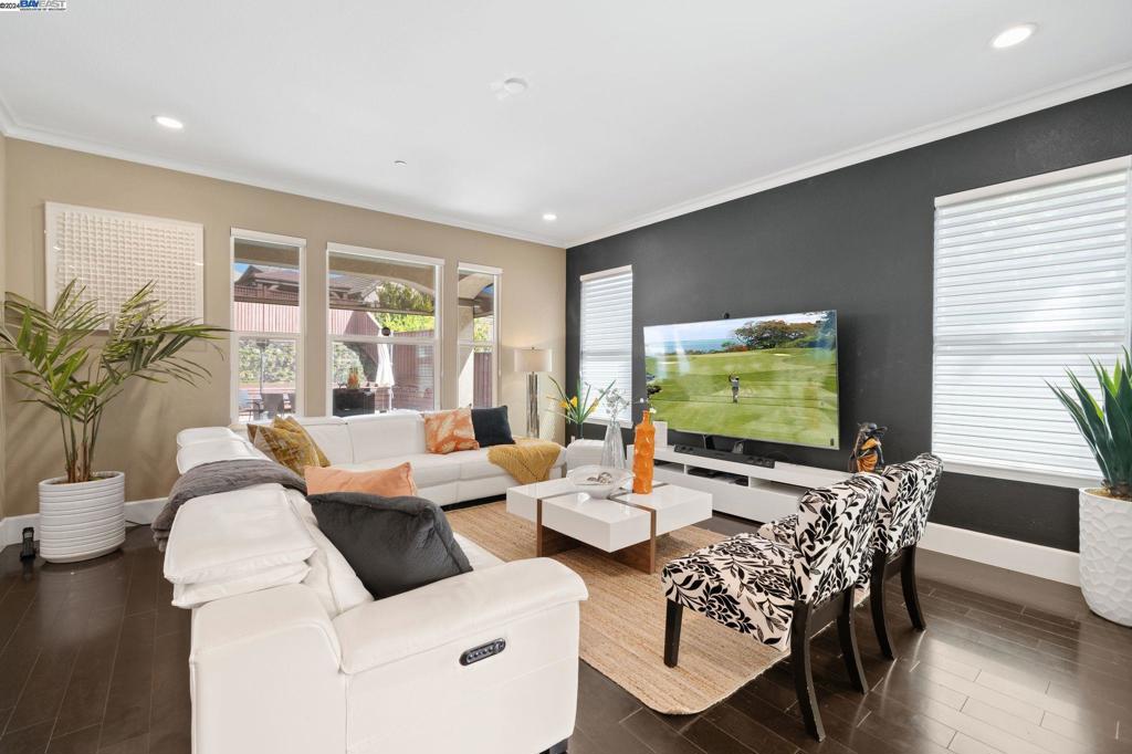 STONEBRAE COUNTRY CLUB - Residential