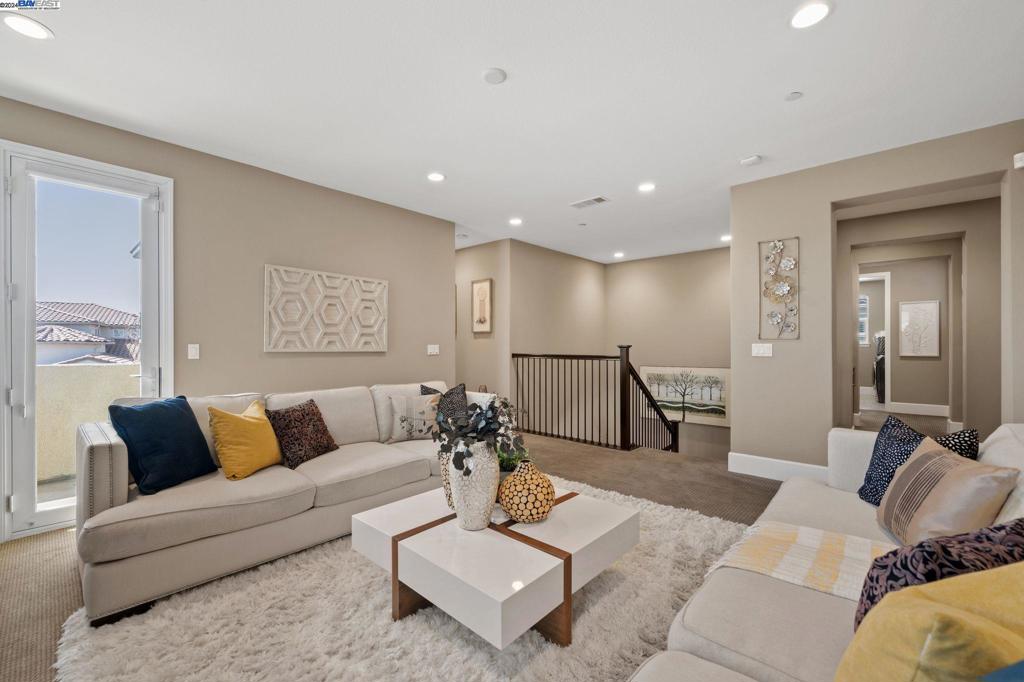 STONEBRAE COUNTRY CLUB - Residential