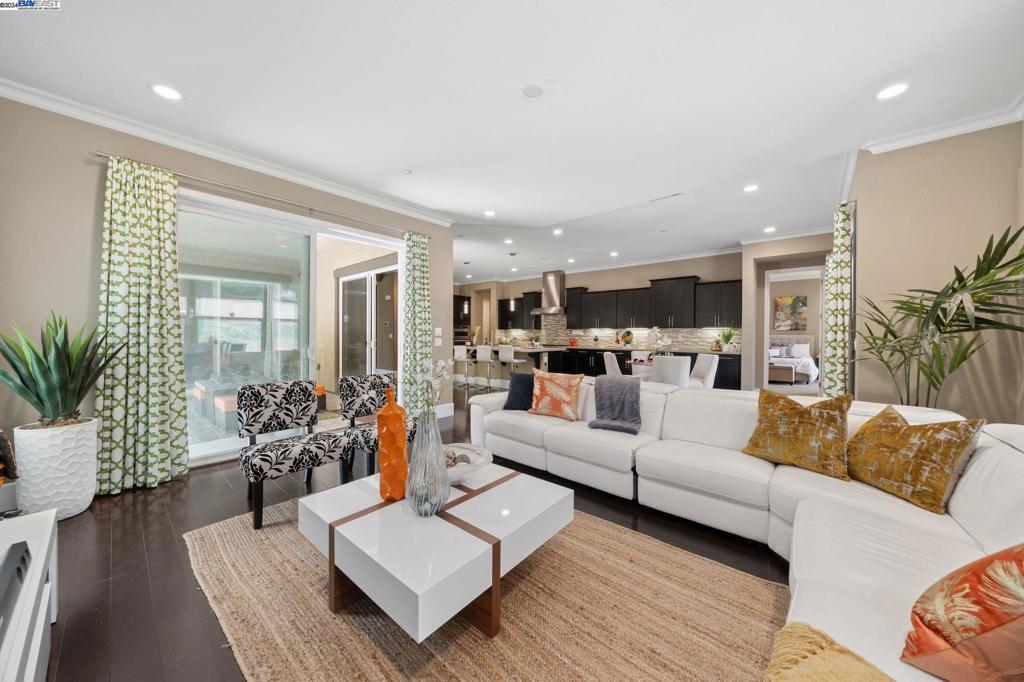 STONEBRAE COUNTRY CLUB - Residential