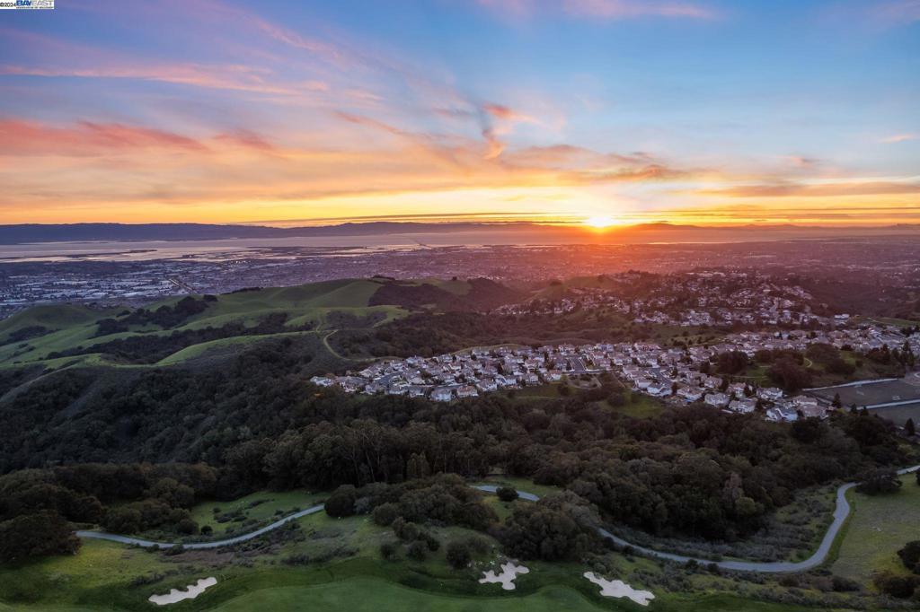 STONEBRAE COUNTRY CLUB - Residential