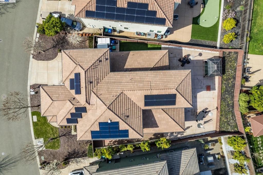 STONEBRAE COUNTRY CLUB - Residential