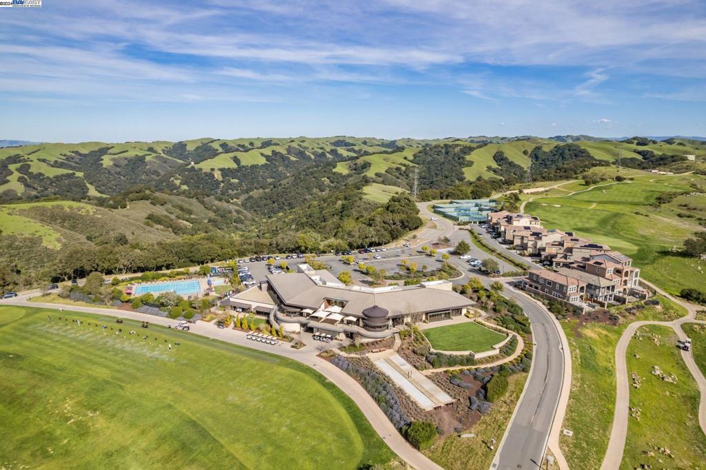 STONEBRAE COUNTRY CLUB - Residential