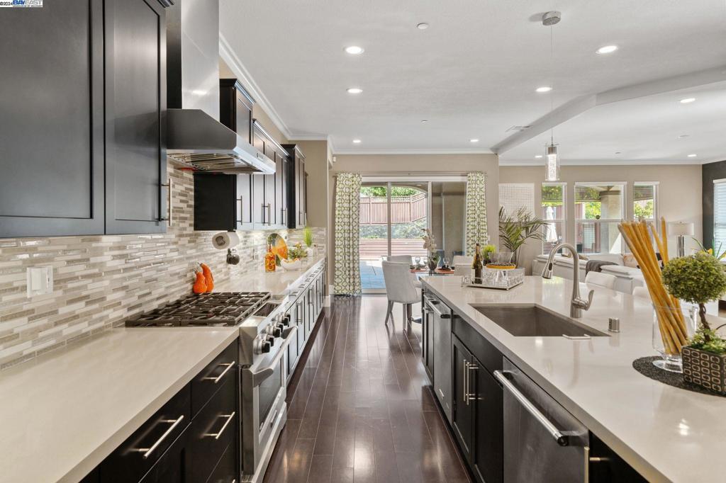 STONEBRAE COUNTRY CLUB - Residential