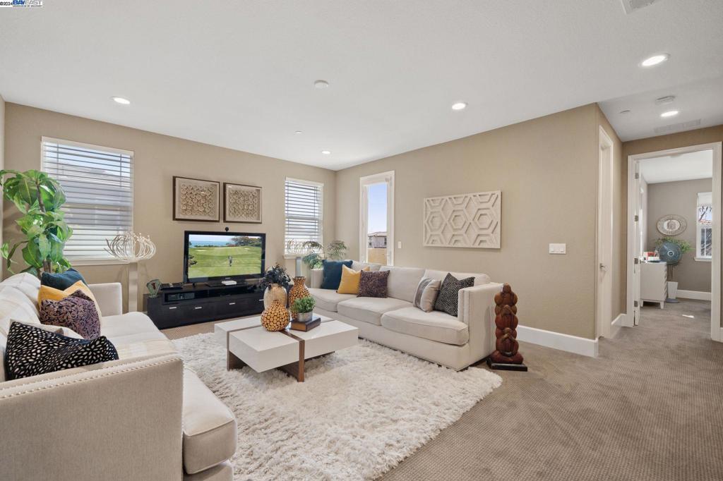 STONEBRAE COUNTRY CLUB - Residential