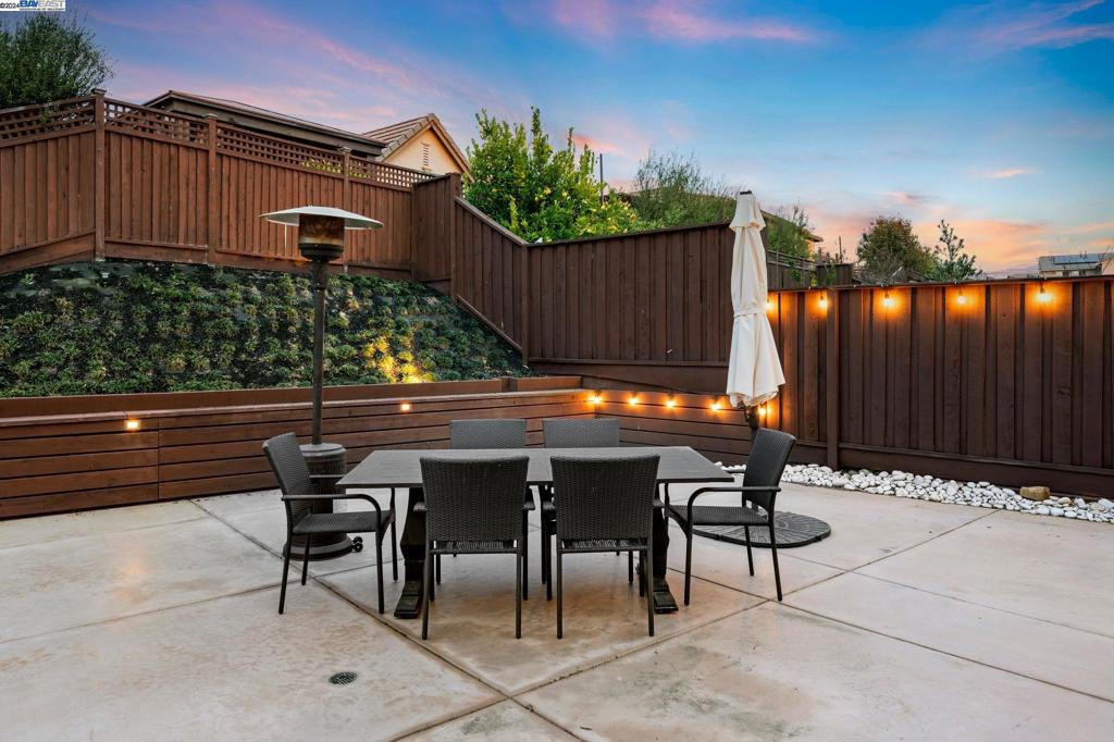 STONEBRAE COUNTRY CLUB - Residential