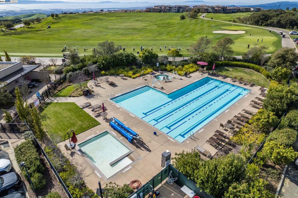 STONEBRAE COUNTRY CLUB - Residential