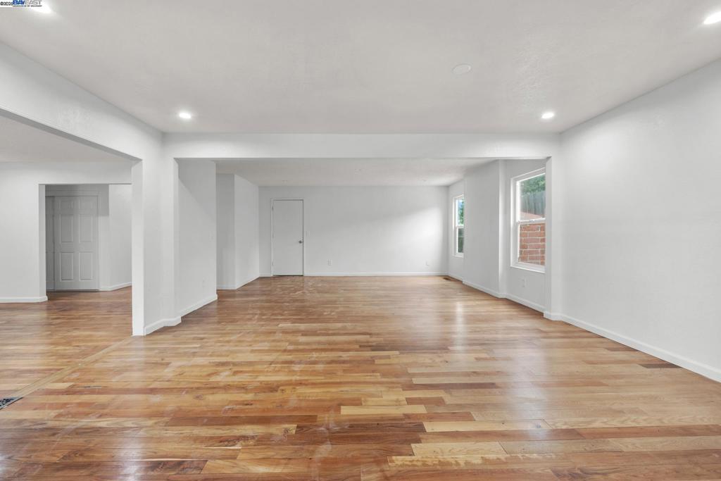 HEIGHTS - Residential