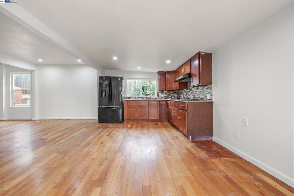 HEIGHTS - Residential