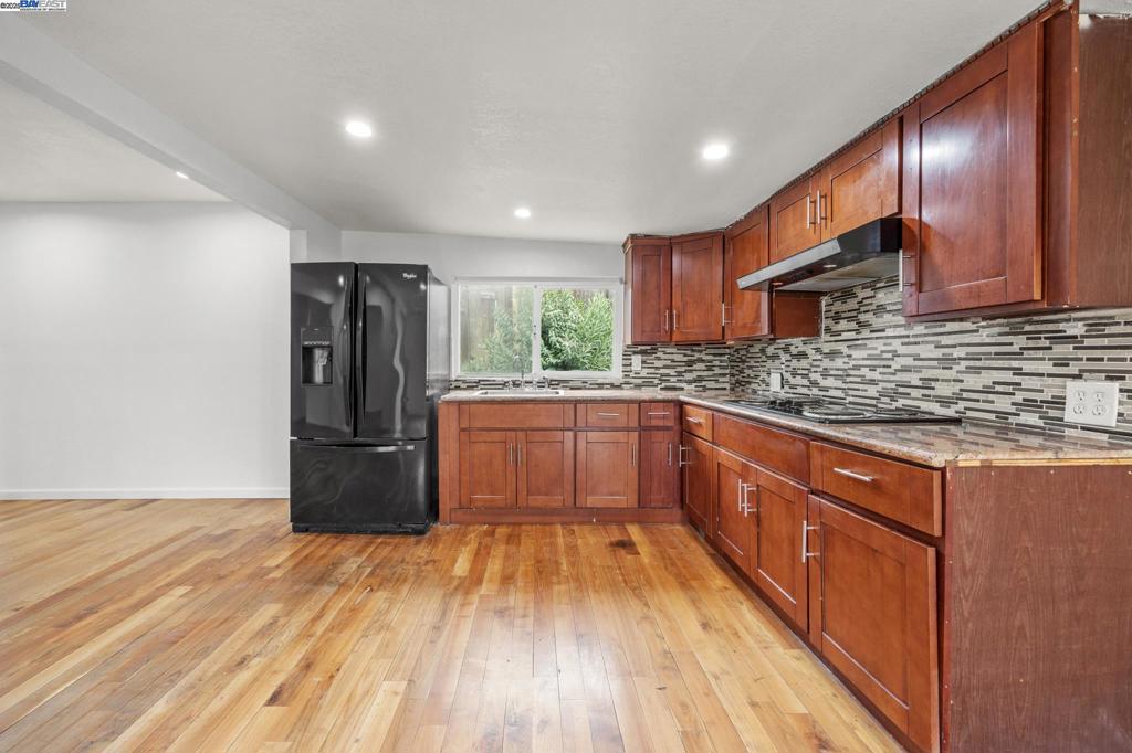 HEIGHTS - Residential