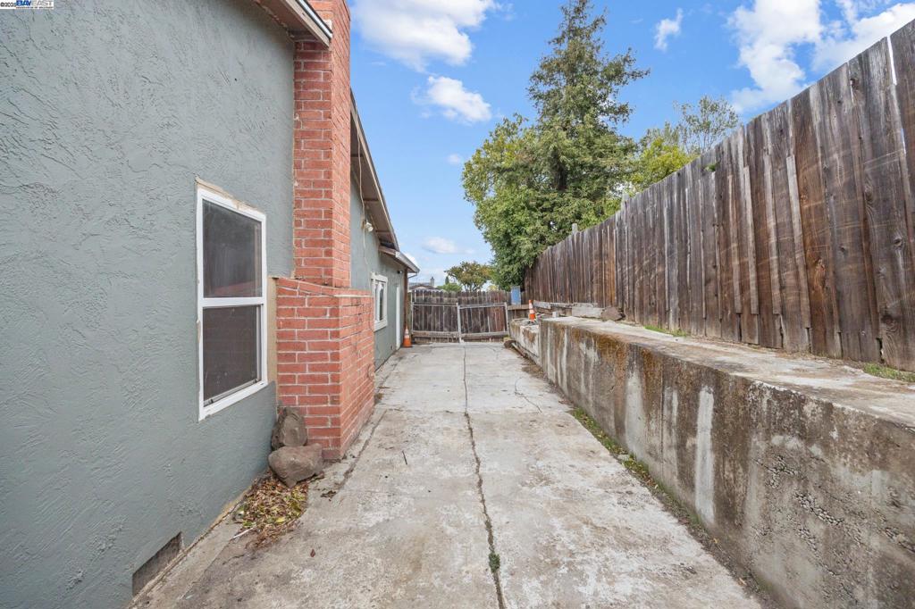 HEIGHTS - Residential