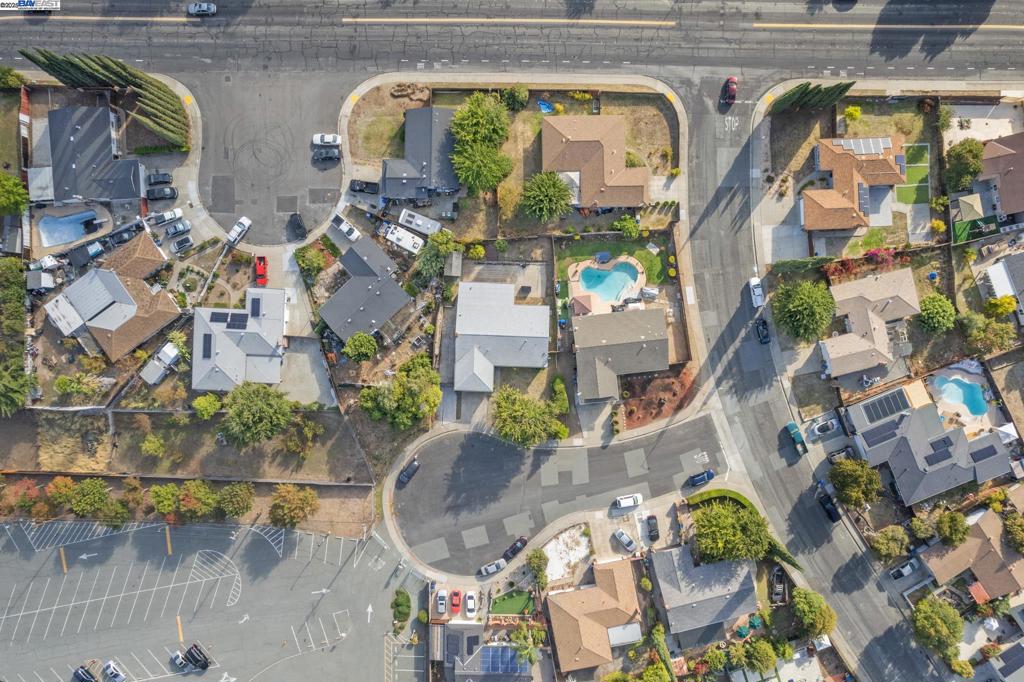 HEIGHTS - Residential