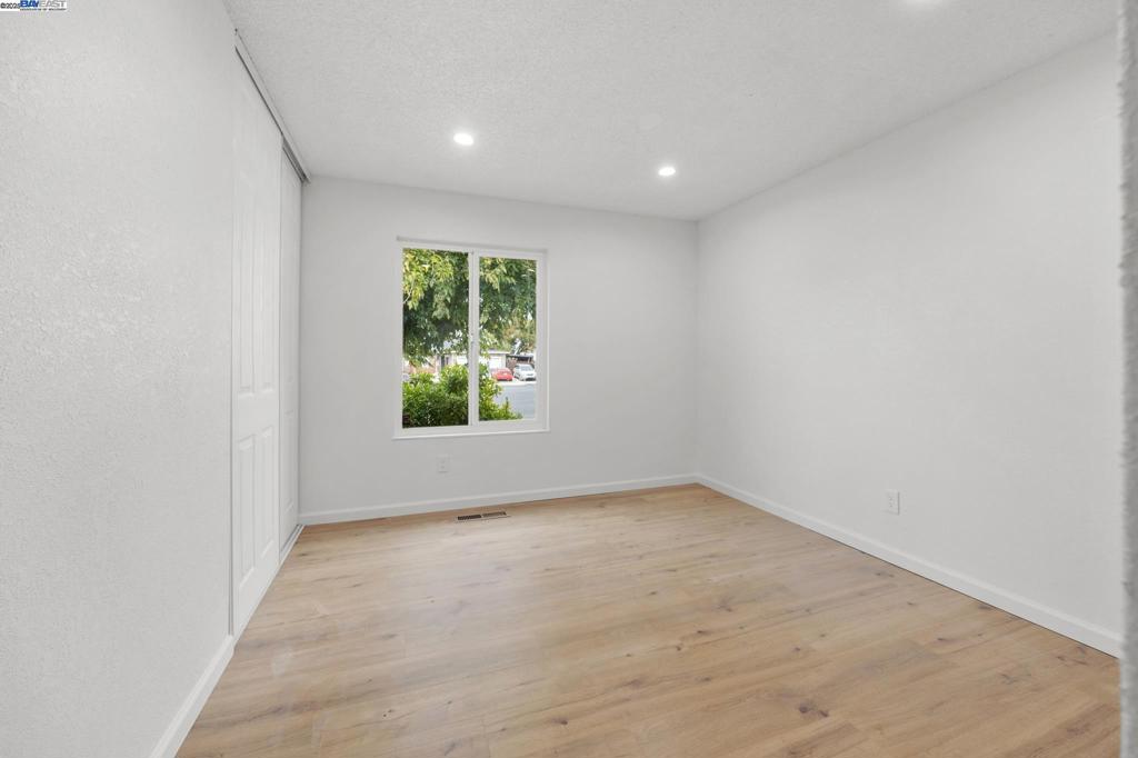 HEIGHTS - Residential