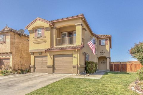 Photo of 1529 Oyster Bay Court, Salinas, CA 93906 (MLS # ML82053537)