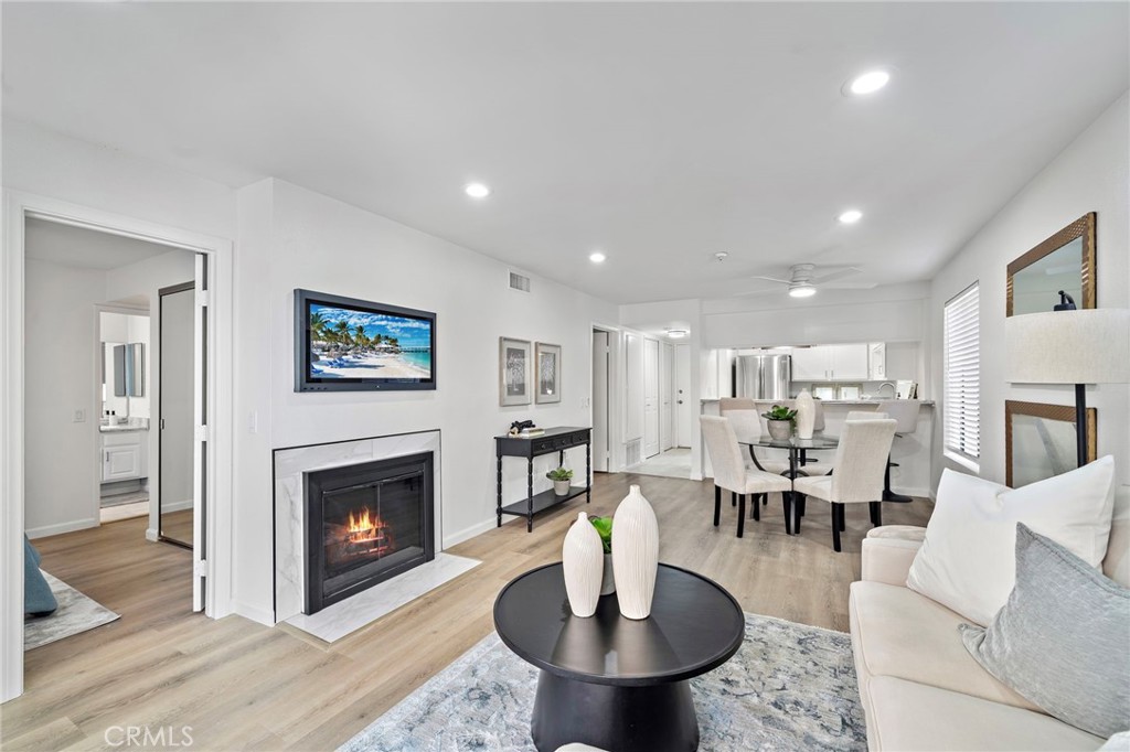 550 Orange Avenue 229