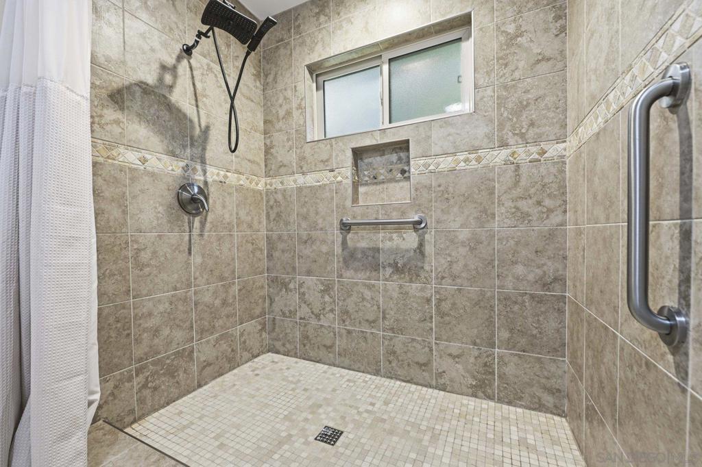 Ramona - Residential