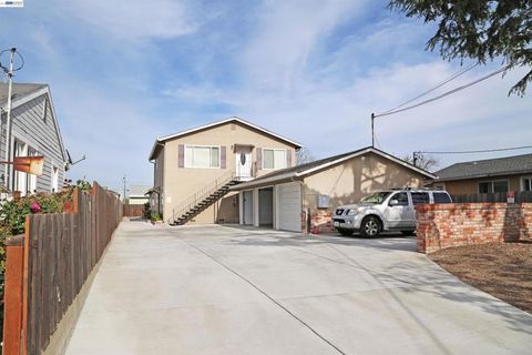 Photo of 37054 Locust St St, Newark, CA 94560 (MLS # 41127704)