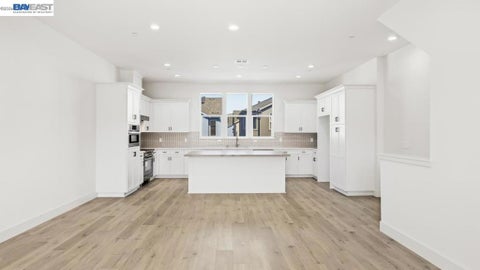 Photo of 1715 Central Parkway, Dublin, CA 94568 (MLS # 41152379)