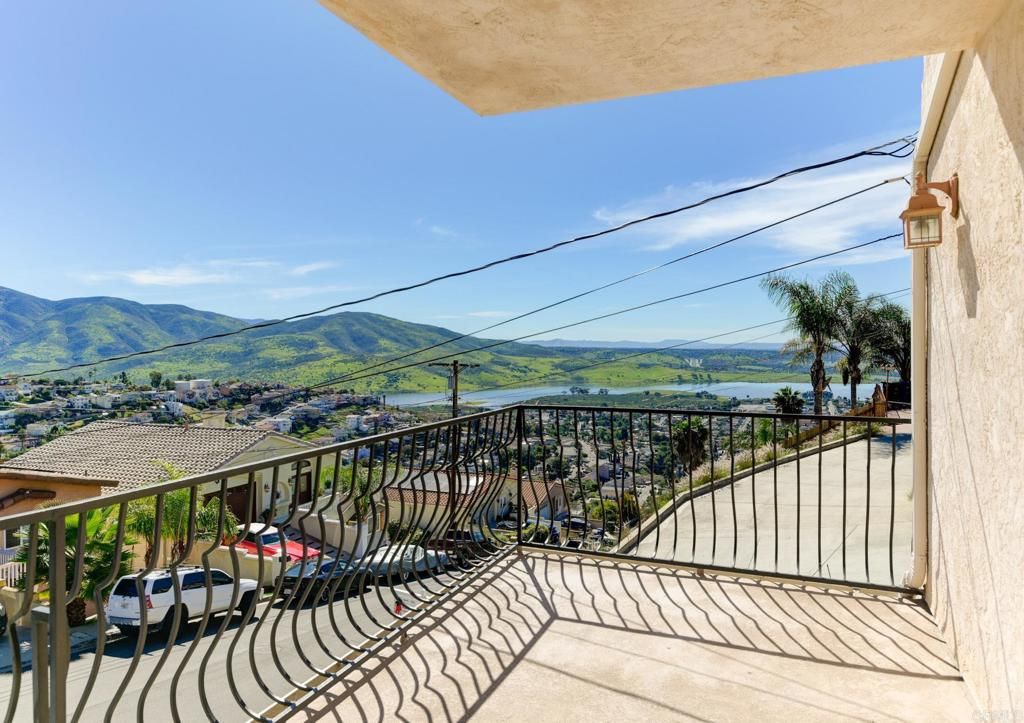 Photo of 1634 La Presa Avenue, Spring Valley, CA 91977 (MLS # NDP2601696)