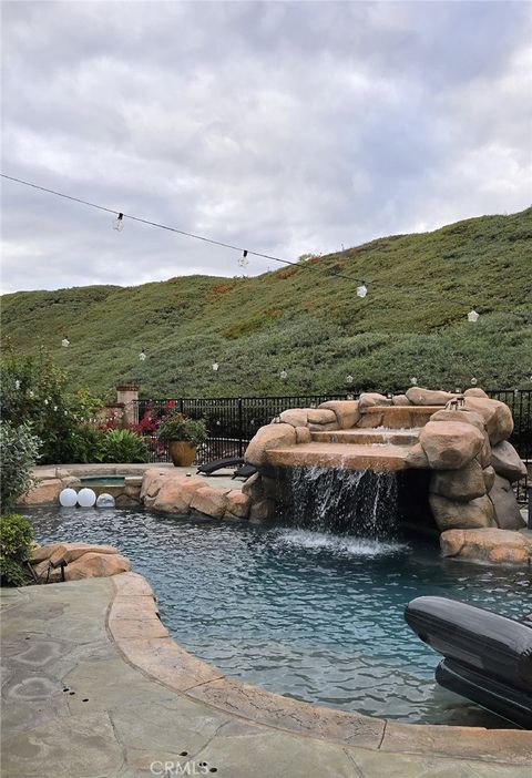 Tiny photo for 26661 Paseo Callado, San Juan Capistrano, CA 92675 (MLS # PW25265755)