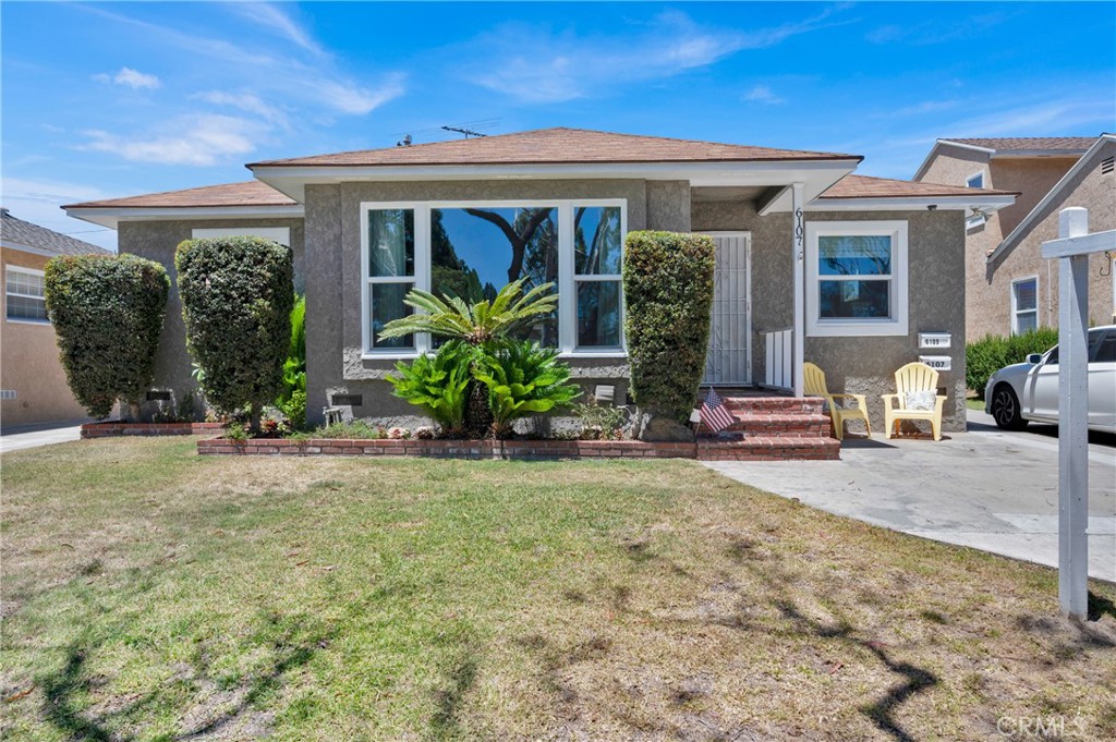 6107 Del Amo Boulevard