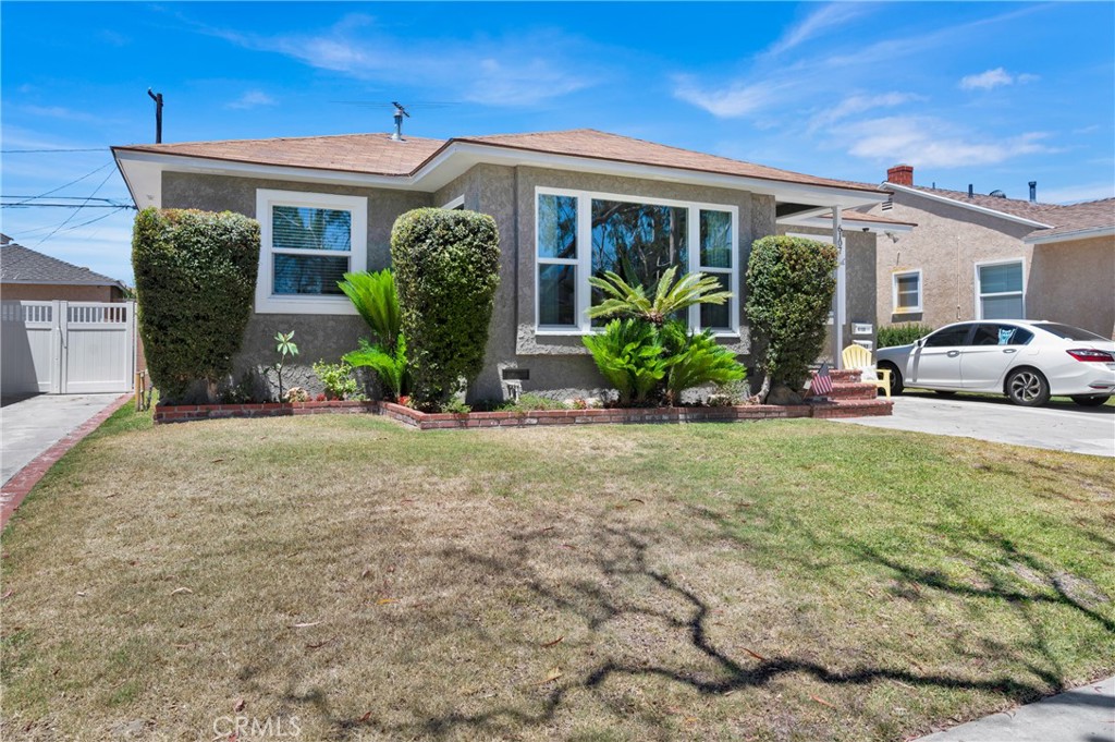 6107 Del Amo Boulevard