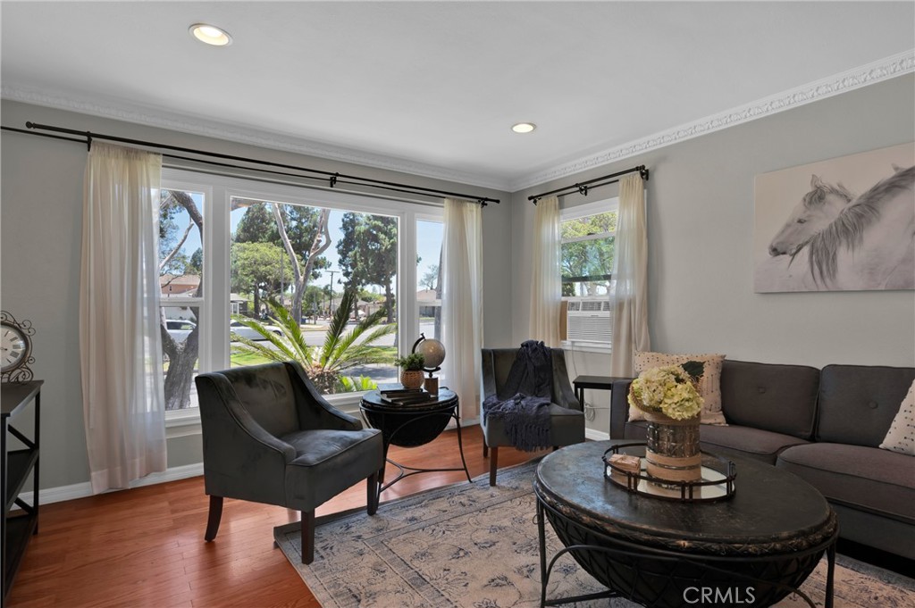 6107 Del Amo Boulevard