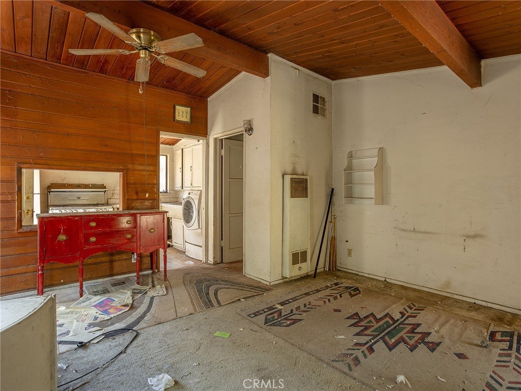 14301 Roscoe Boulevard