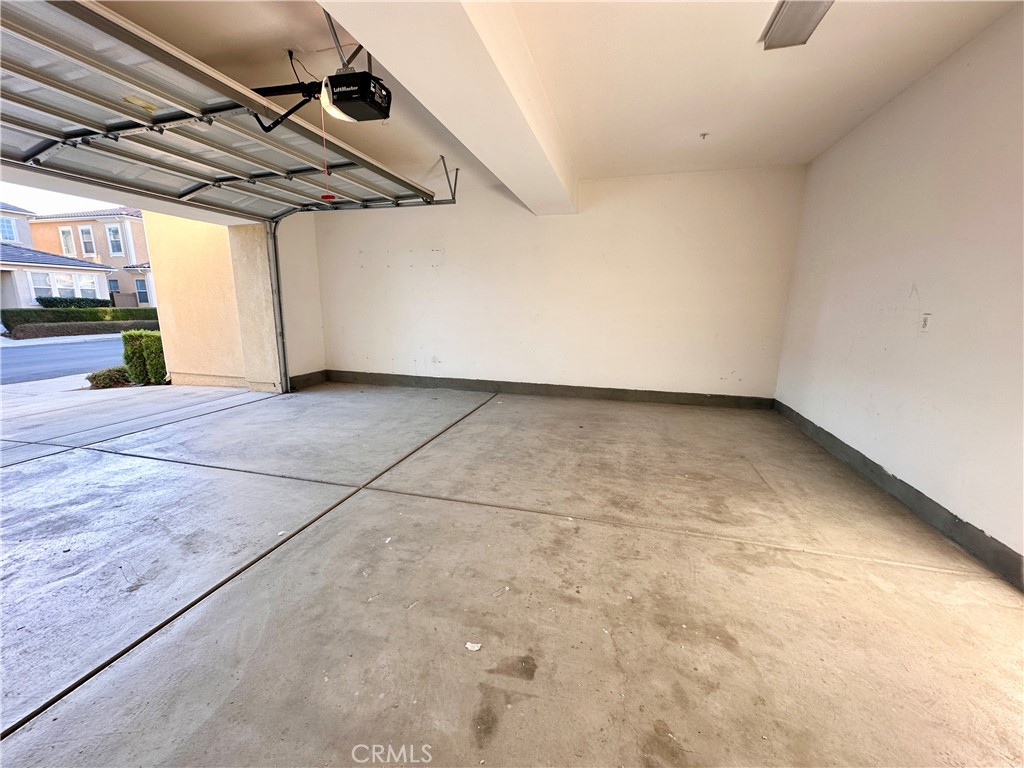 unknown - Residential Lease