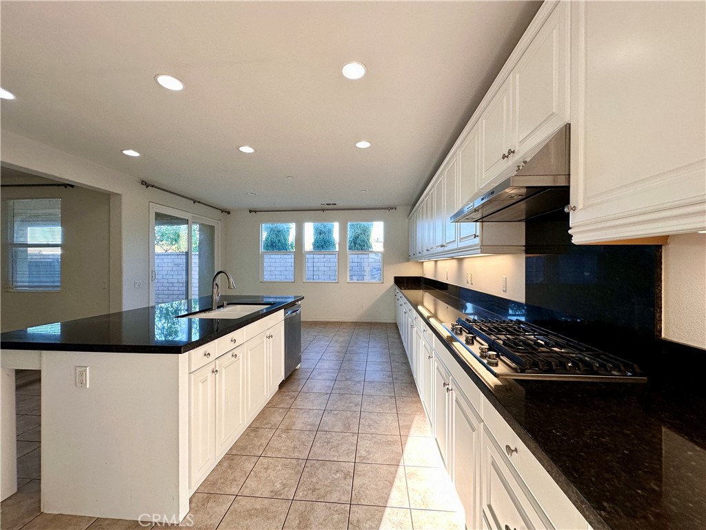 unknown - Residential Lease