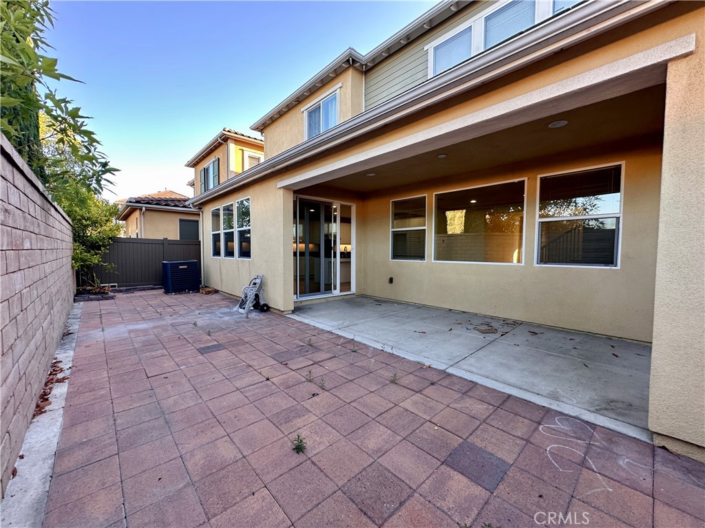 unknown - Residential Lease
