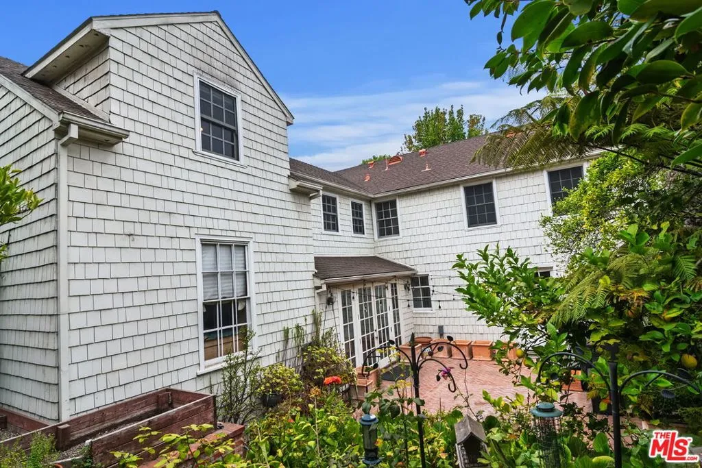 Los Angeles, California 90024, United States, 5 Bedrooms Bedrooms, ,5 BathroomsBathrooms,Residential,Active,198387