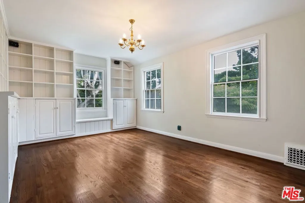 Los Angeles, California 90024, United States, 5 Bedrooms Bedrooms, ,5 BathroomsBathrooms,Residential,Active,198387