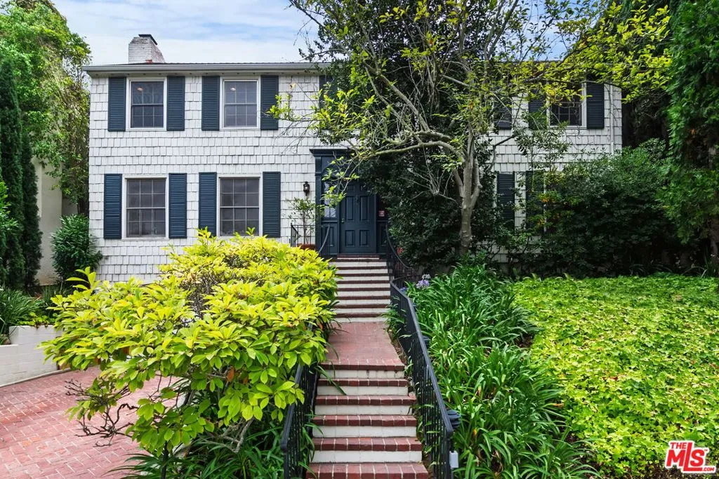 Los Angeles, California 90024, United States, 5 Bedrooms Bedrooms, ,5 BathroomsBathrooms,Residential,Active,198387