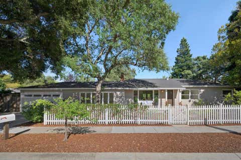 Photo of 1004 Del Norte Avenue, Menlo Park, CA 94025 (MLS # ML82053090)