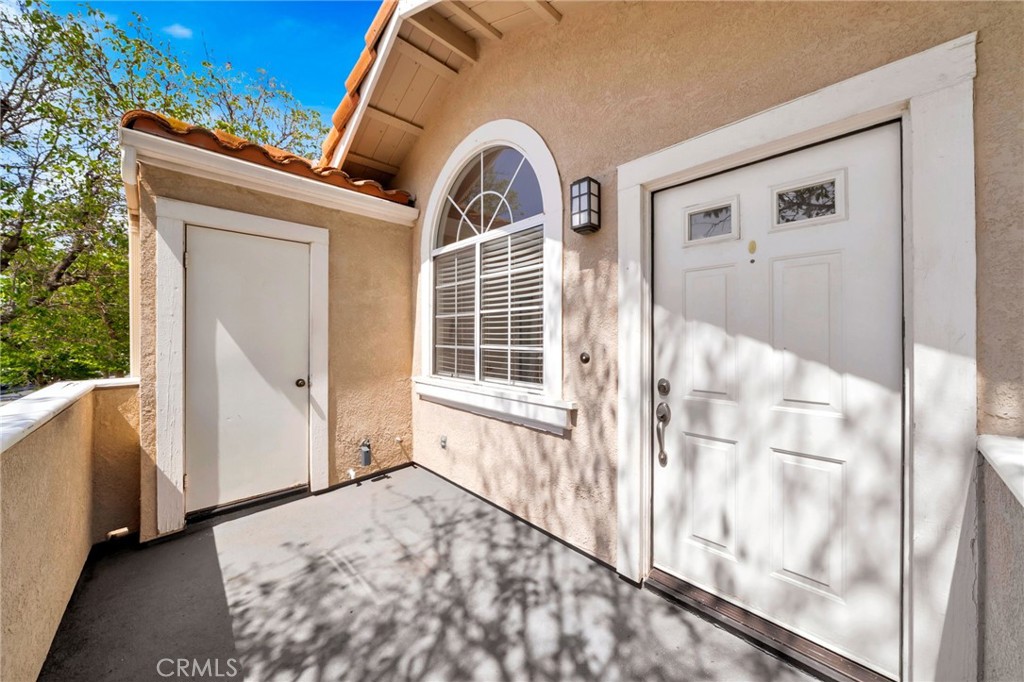 Welcome home to this beautifully maintained upstairs unit, offering comfort, convenience, and resort-style living. Located in the heart of Rancho Santa Margarita, this 1 bedroom, 1 bathroom condo features an open floor plan that seamlessly blends living, dining, and kitchen areas—perfect for modern living and entertaining. Step outside to your own private patio, ideal for morning coffee or unwinding in the evening. Enjoy the convenience of in-unit laundry, a dedicated parking space, and ample natural light throughout. The community offers fantastic amenities including a sparkling pool, perfect for relaxing weekends or social gatherings. This condo is part of the Rancho Santa Margaraita Landscape and Recreation Corporation, the master HOA for RSM. Amenities include pools, beach club & lagoon, amphitheaters, basketball courts, clubhouses, the lake , pickle ball courts, tennis courts and more. Situated just minutes from shopping, dining, parks, and recreation, this home puts everything you need right at your fingertips.