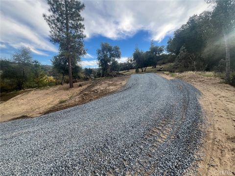 Properties 19 0 Hangtree Court Oakhurst CA 93644