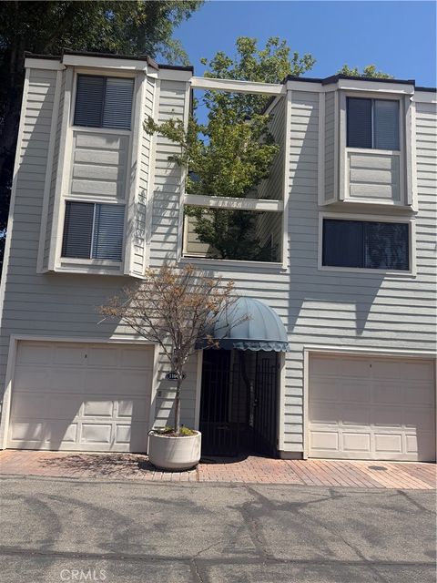 Photo of 1166 S Westlake Blvd #A, Westlake Village, CA 91361 (MLS # SR26093235)