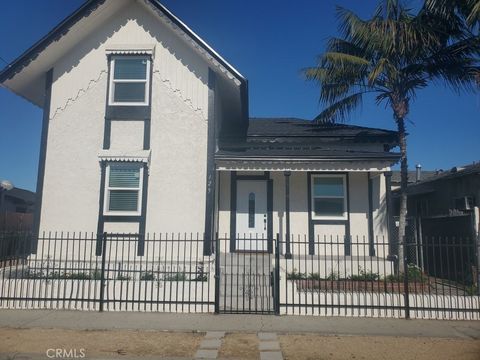125 E Alondra Compton CA 90220