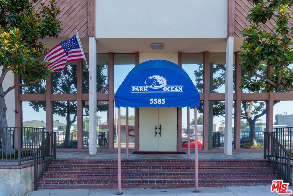 Top-floor corner unit condo in a prime Long Beach location! Don't miss this rare opportunity to own a bright and private one-bedroom condo in the highly desirable Park Ocean community. This top-floor, corner unit offers exceptional privacy. There are no other front doors to other units in the hallway, making it a quiet and peaceful retreat. Featuring 597 square feet of well-designed living space, this VA-approved unit is move-in ready and ideally located for both convenience and comfort. Just minutes from major freeways, Cal State Long Beach (CSULB), the VA Hospital, Belmont Shore, and the ocean, you'll have easy access to everything Long Beach has to offer. Step into a welcoming entryway that opens to a sun-drenched living area. The open-concept kitchen flows effortlessly into the spacious living room, where a large window showcases tranquil views. The generously sized bedroom also offers peaceful outlooks, making it the perfect place to unwind. Private secure parking space with storage above. Building offers a pool, spa, tennis court, exercise room, bbq area, and rec room. Whether you're a first-time buyer, student, owner-occupant, or investor, this is a fantastic opportunity to own in one of Long Beach's most sought-after communities.