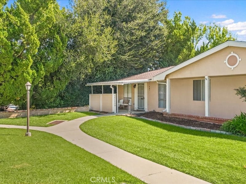 19155 Avenue Of The Oaks