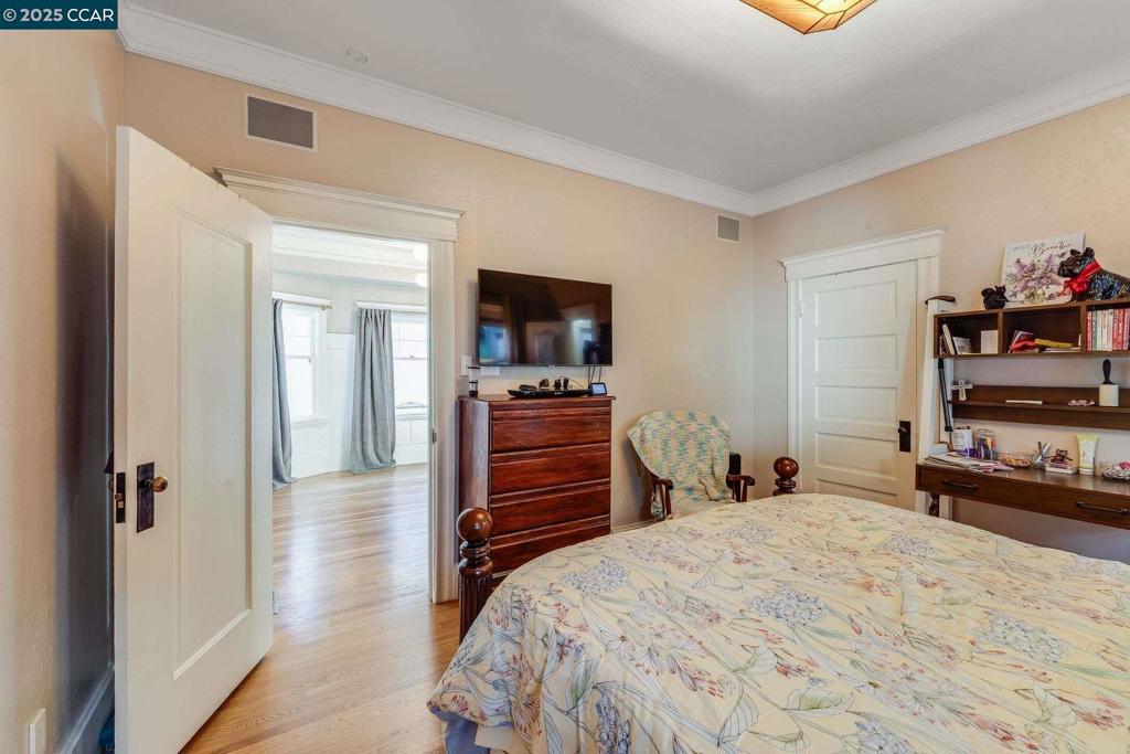 PIEDMONT AVENUE - Residential