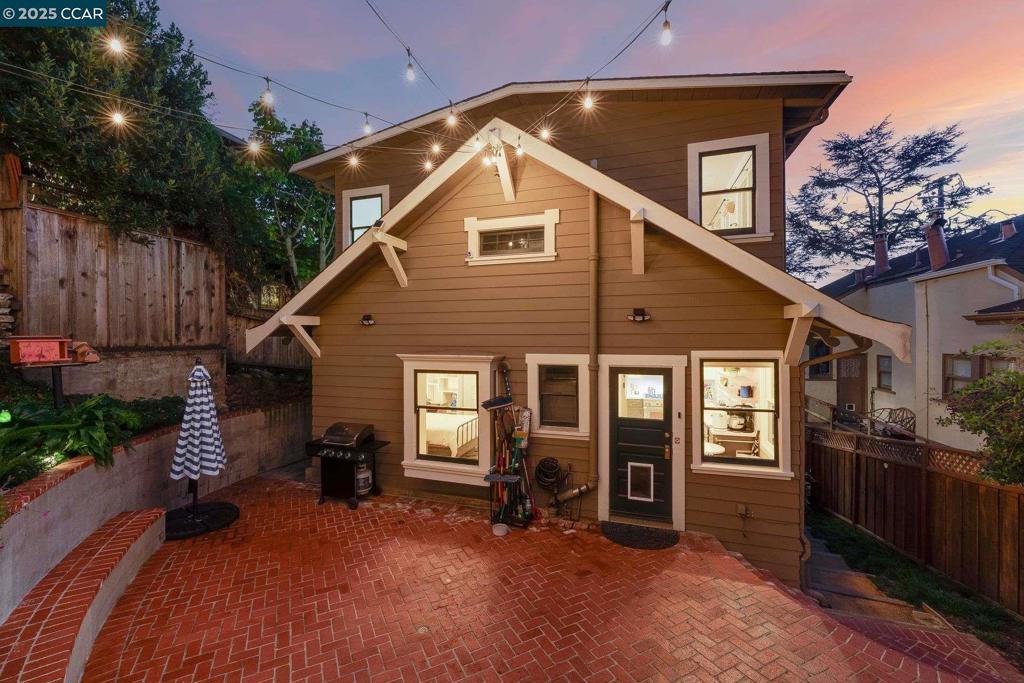 PIEDMONT AVENUE - Residential