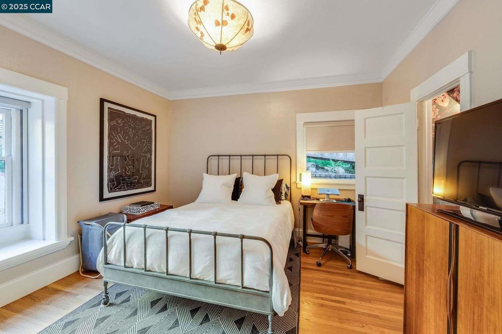 PIEDMONT AVENUE - Residential